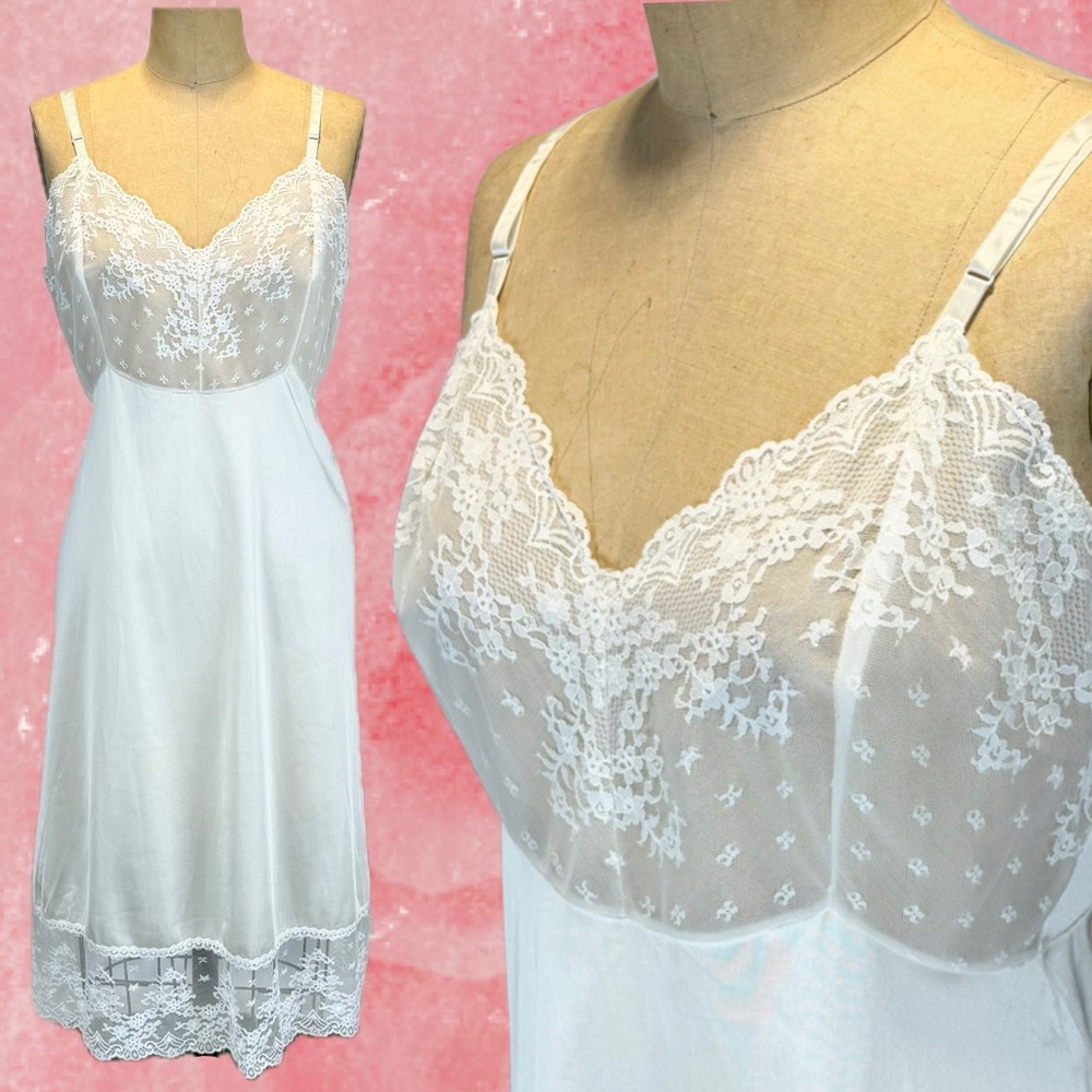 VINTAGE lace nylon silky dress slip chemise shift nightgown lingerie Vanity Fair